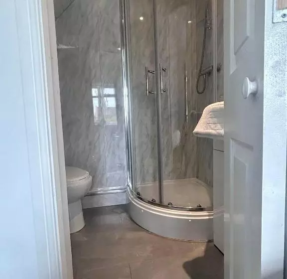 スタンダードルーム, Charnwood Regency Guest House