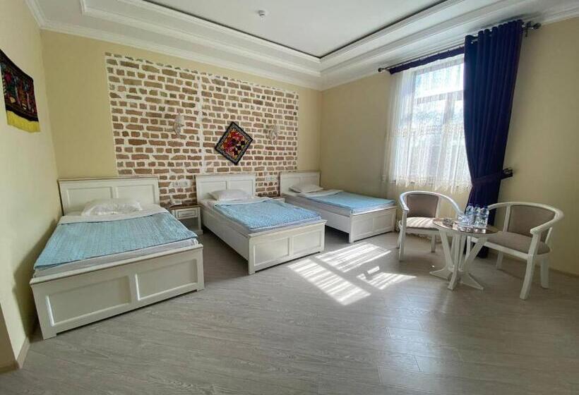 חדר סטנדרט לשלושה, City Samarkand