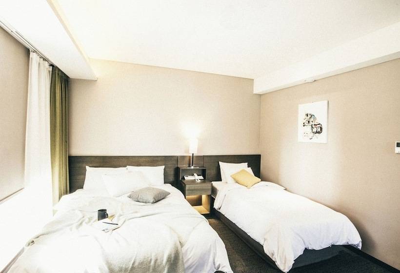 חדר משפחתי, Manu Seoul