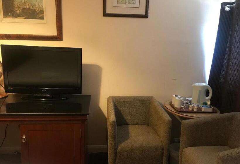 חדר סטנדרט, New Oscar