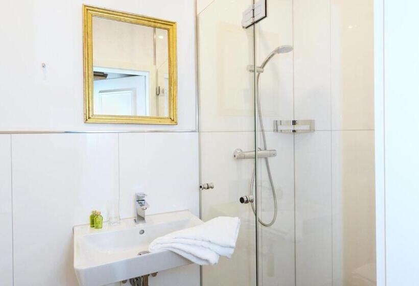 标准单人间, No. 11