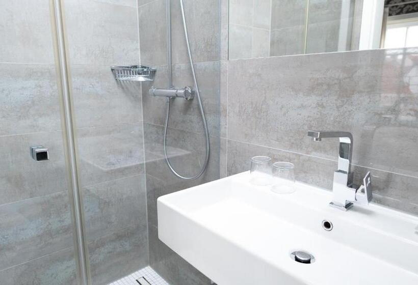 高级大房间, No. 11