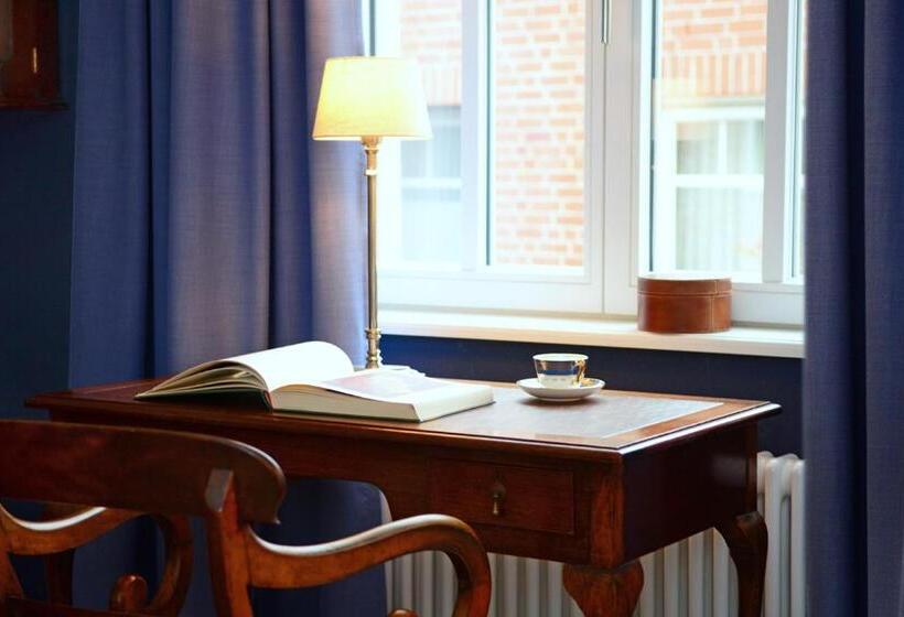 高级大房间, No. 11