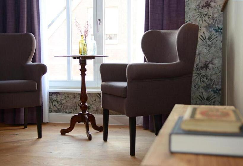 豪华房间, No. 11