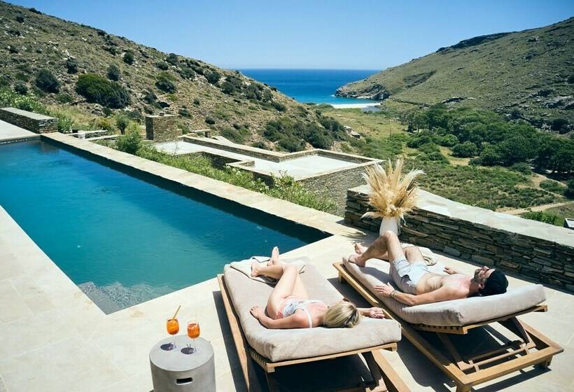 1间卧室的房子, Onar Andros