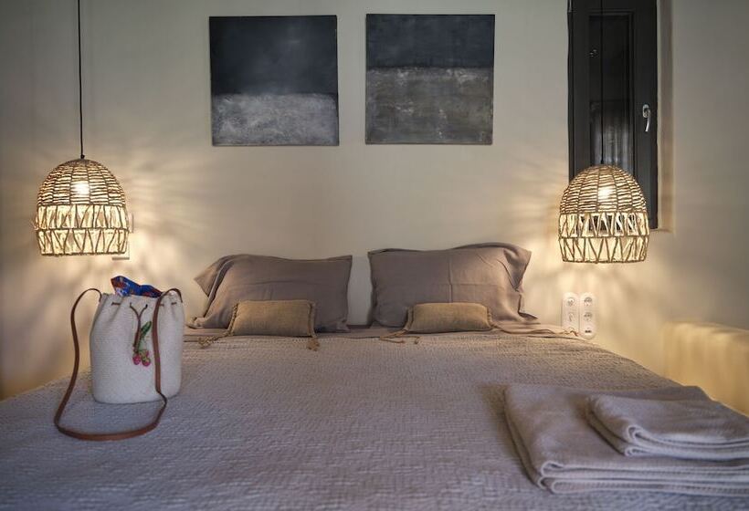 1间卧室的房子, Onar Andros