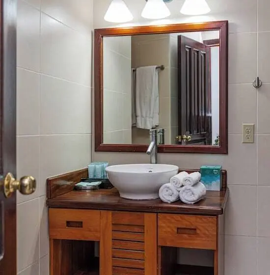 اتاق استاندارد با تخت بزرگ, Paradise Beach Resort & Dive Center