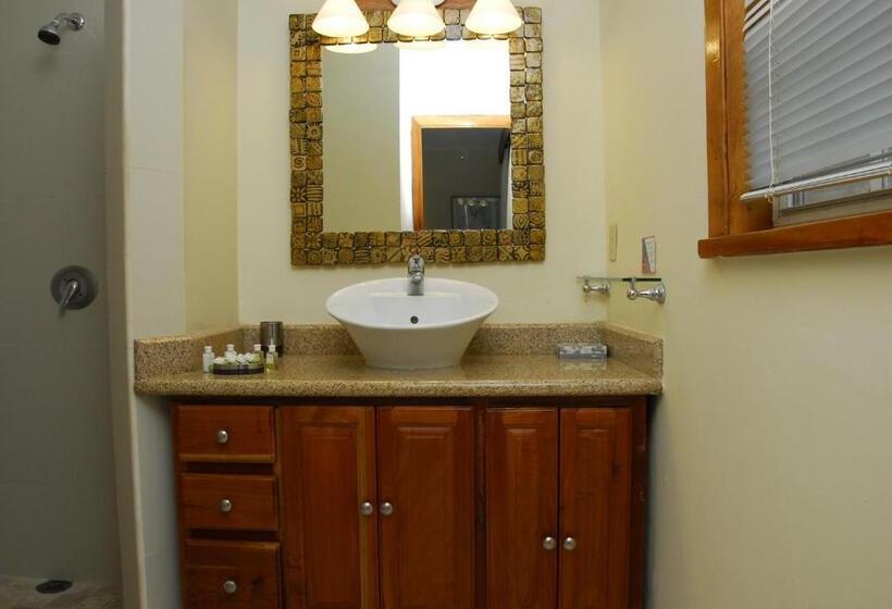 ویلای 3 خوابه, Paradise Beach Hotel & Resort