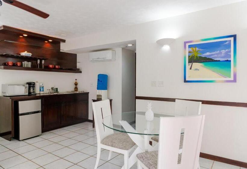 سوئیت با بالکن, Paradise Beach Hotel & Resort