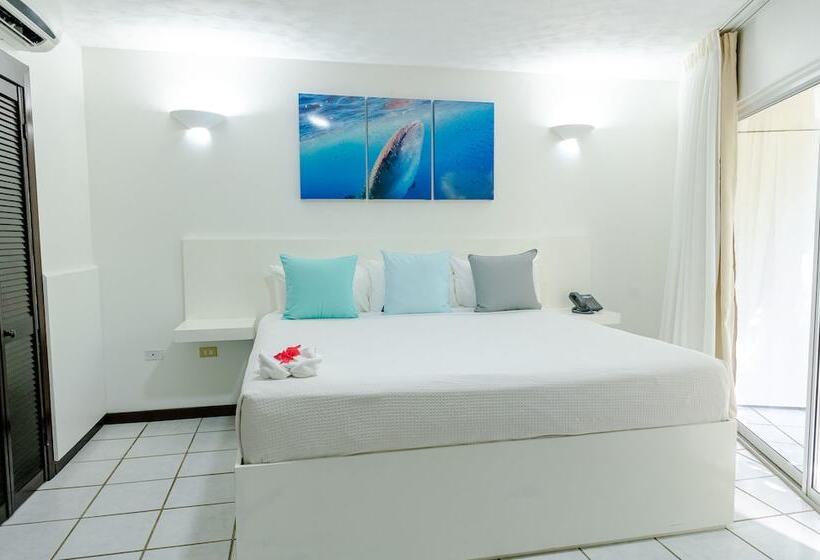 سوئیت با بالکن, Paradise Beach Hotel & Resort