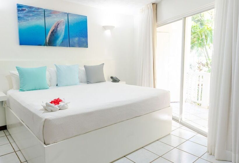 سوئیت با بالکن, Paradise Beach Hotel & Resort