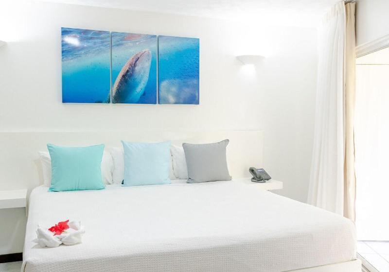 سوییت, Paradise Beach Hotel & Resort