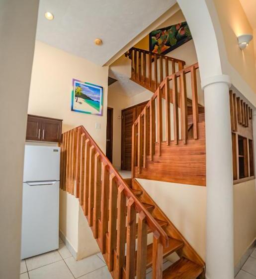 ویلای 3 خوابه, Paradise Beach Hotel & Resort