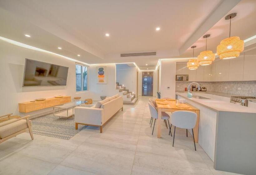 ویلای لوکس 1 خوابه, Paradise Beach Hotel & Resort