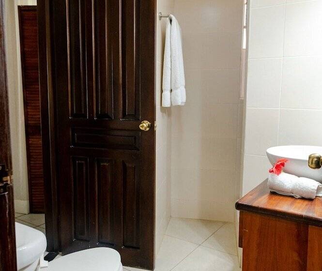 اتاق استاندارد با تخت بزرگ, Paradise Beach Hotel & Resort