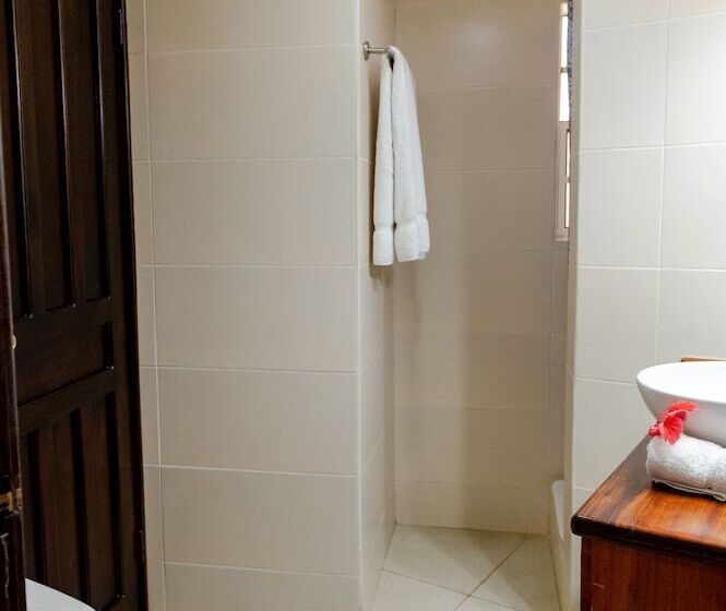 اتاق استاندارد با تخت بزرگ, Paradise Beach Hotel & Resort