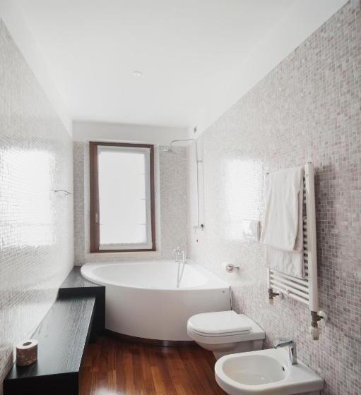 Полулюкс, Seeport