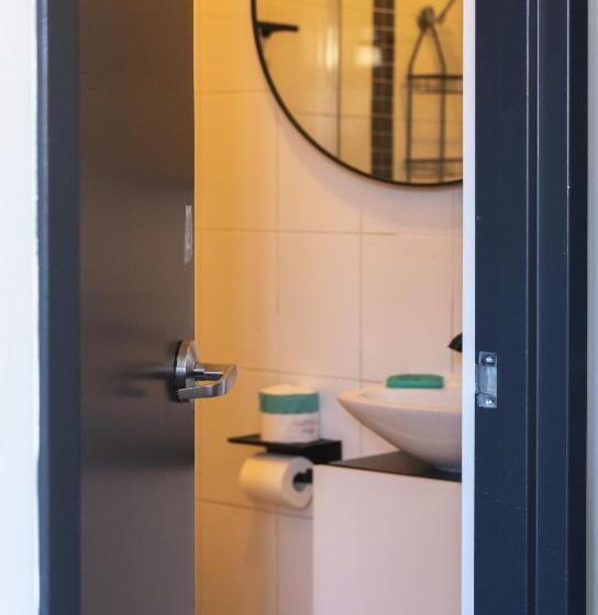 ルームシェアのワンベッド, Roamer St Kilda