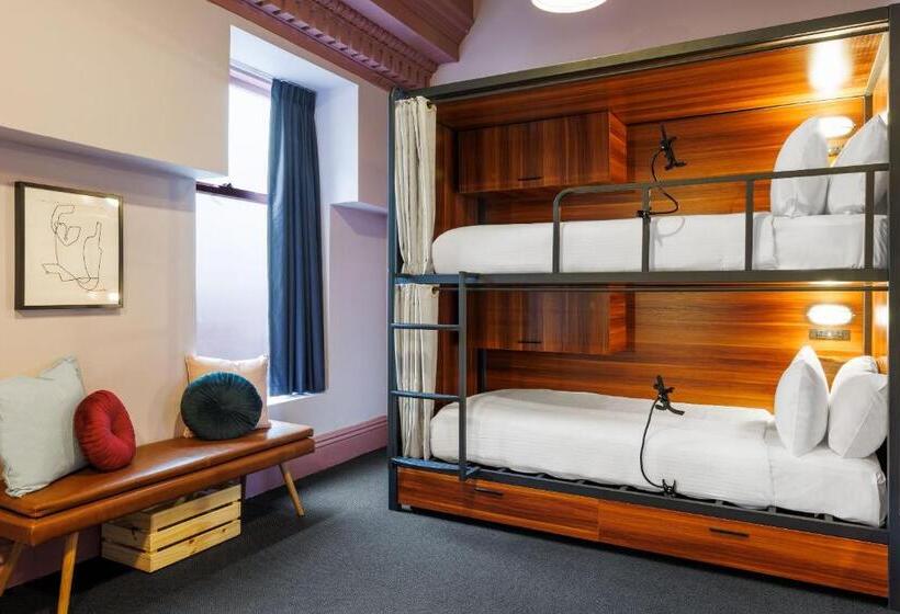 ルームシェアのワンベッド, Roamer St Kilda