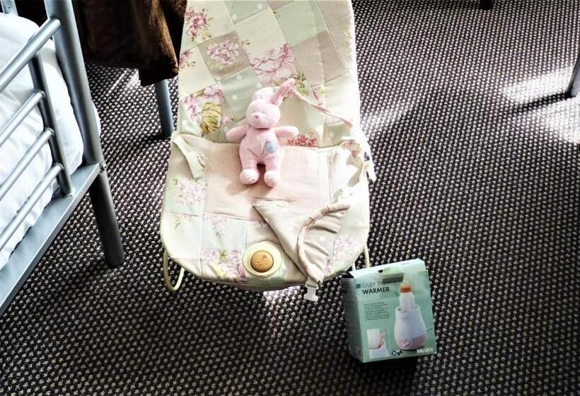 اتاق خانوادگی, The Berkswell