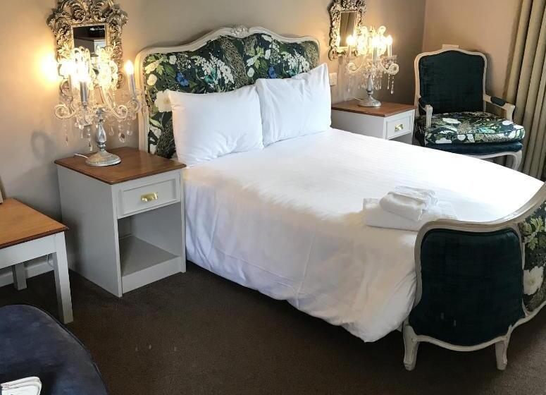 غرفة قياسية سرير كينج, The Old Red Lion Inn