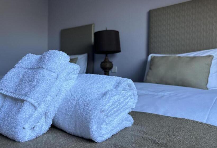 غرفة قياسية, The Old Red Lion Inn