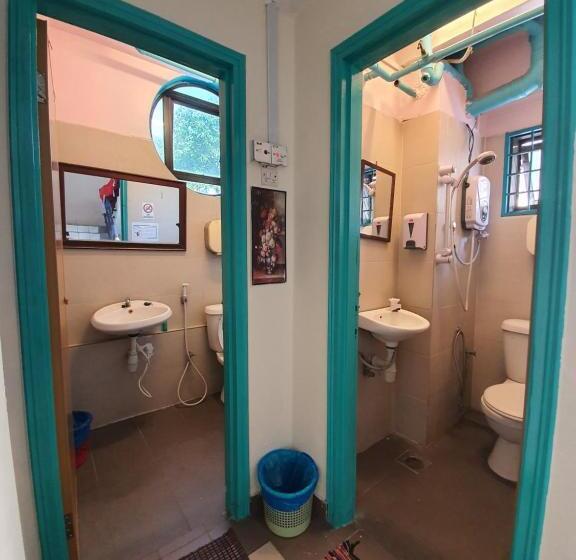 اتاق لوکس یک تخته, Travel Hub Guesthouse