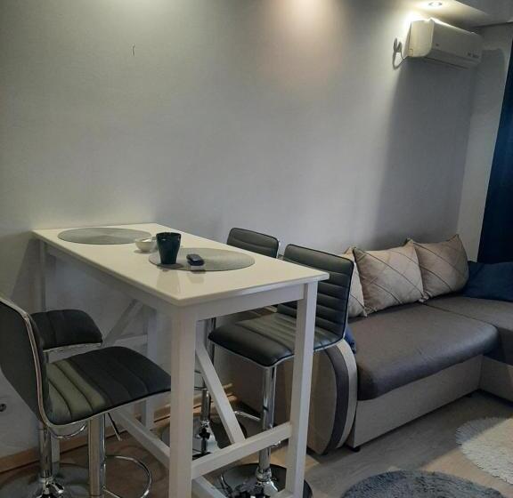 آپارتمان 2 خوابه, Vila Bulevar