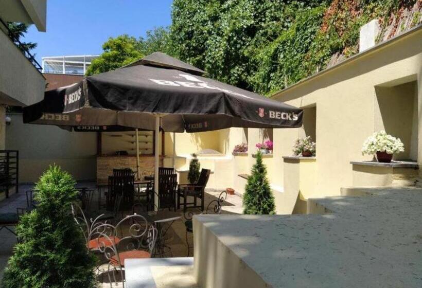 آپارتمان 2 خوابه, Vila Bulevar