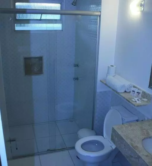 デラックスの4人部屋, Wembley Inn