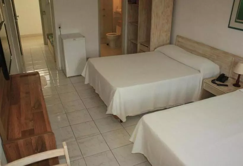 デラックスの4人部屋, Wembley Inn