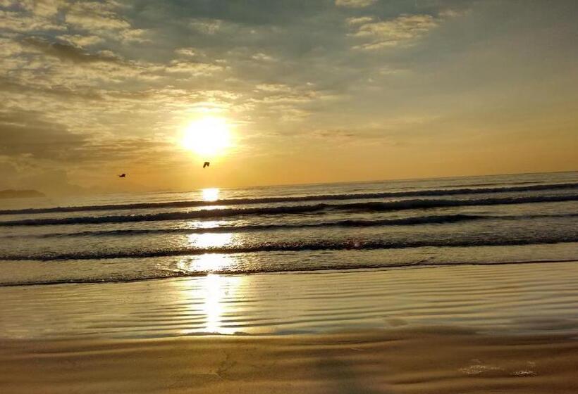 豪华房间, Wembley Inn