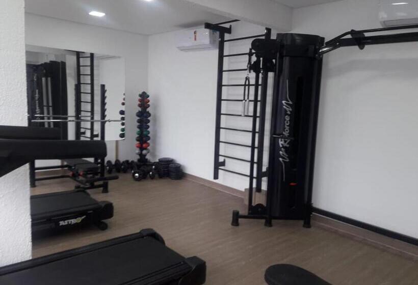 豪华房间, Wembley Inn