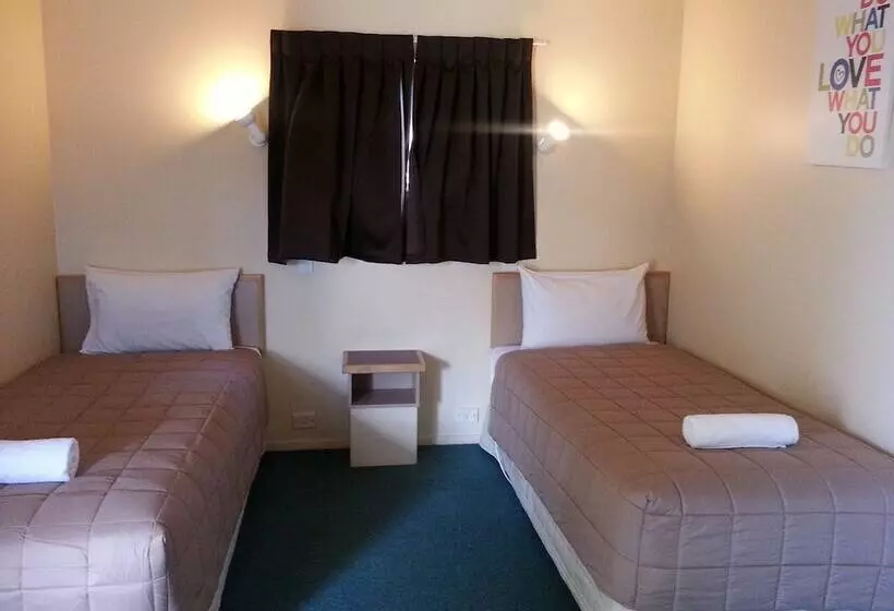 １ベッドルームアパートメント, New Castle Motor Lodge