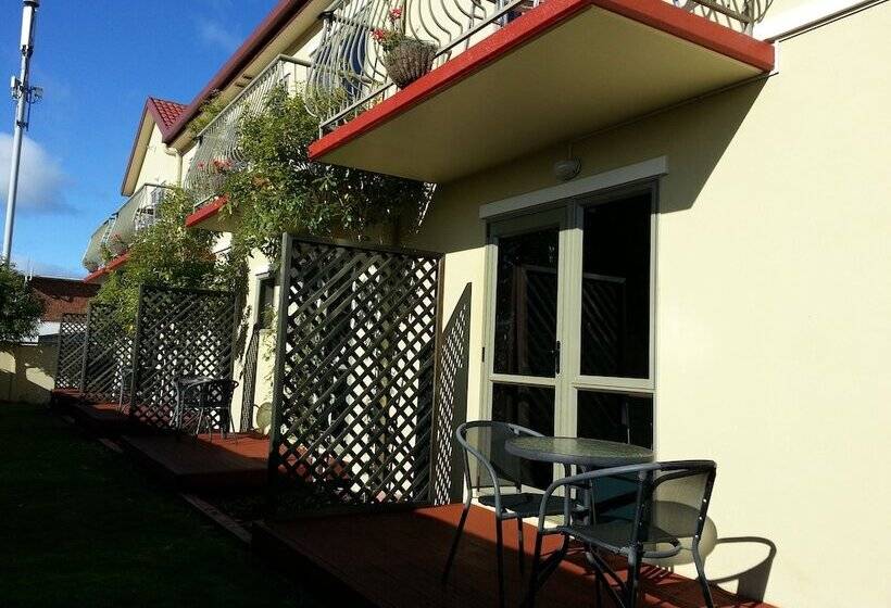 Апартаменты 1 Спальня, New Castle Motor Lodge