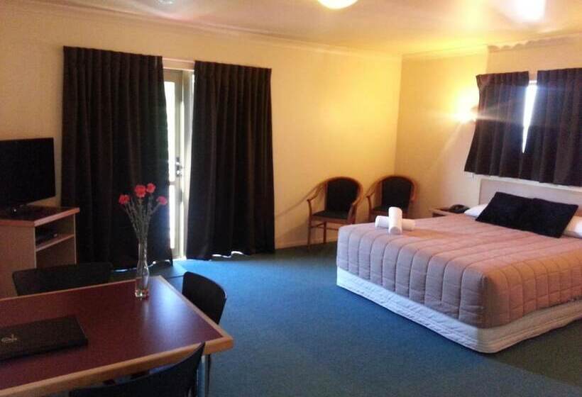 Апартаменты 1 Спальня, New Castle Motor Lodge