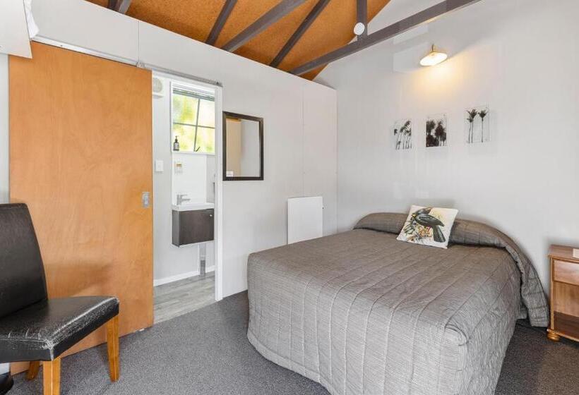 חדר סטנדרט, Sportsmans Lodge