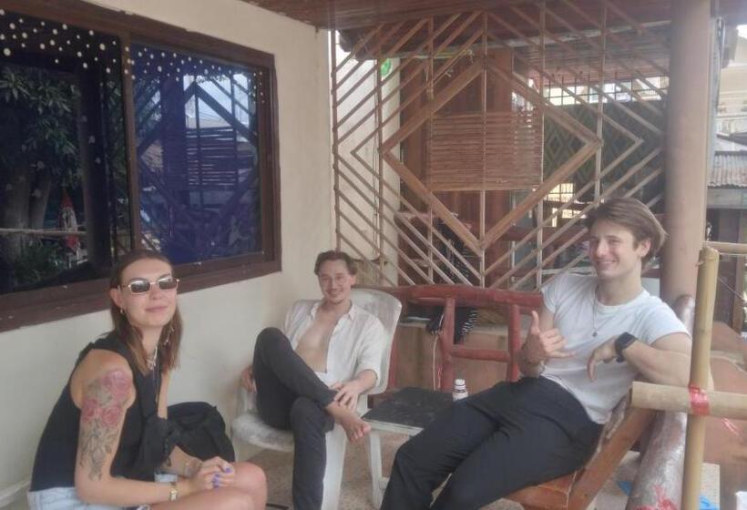 4인용 스탠다드 룸, Boy Scouts Homestay