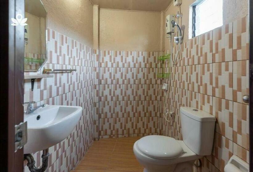 اتاق خانوادگی, Hope Inn