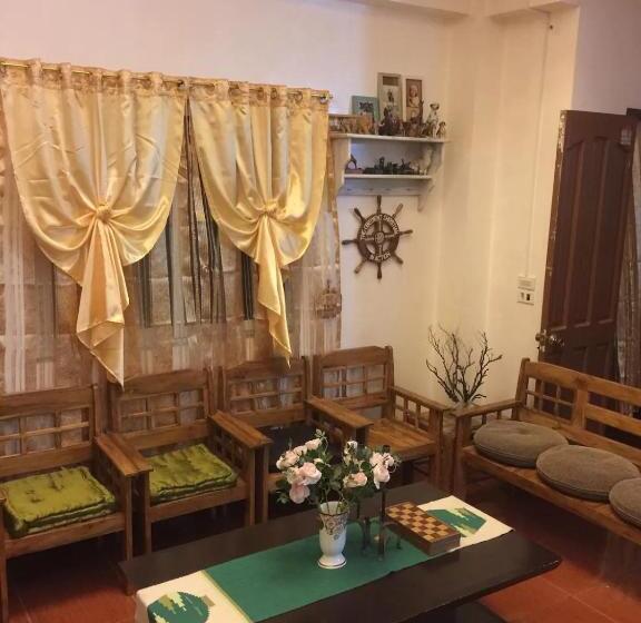 خانه 4 خوابه, Hope Inn