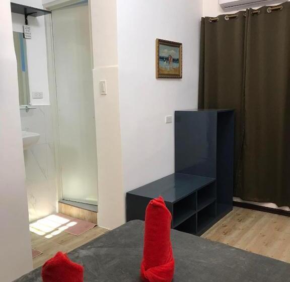 اتاق سوپریور, Hope Inn