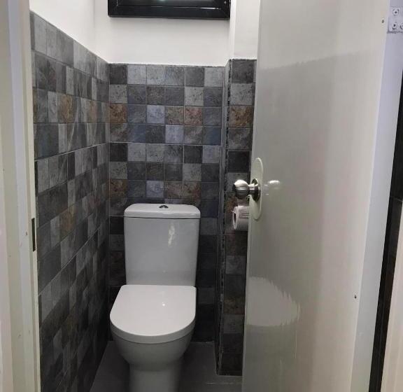 اتاق سوپریور, Hope Inn