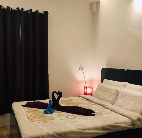 اتاق سوپریور, Hope Inn