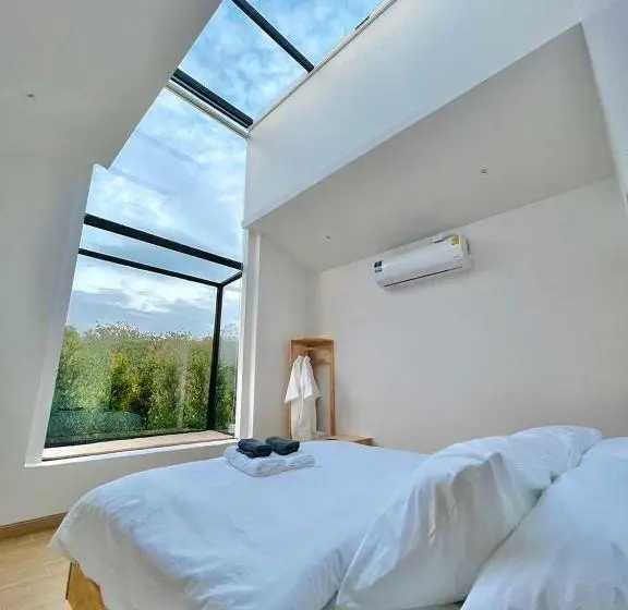 スリーベッドルーム　ヴィラ, The X10 Nordic Tent And Glamping Pool Villa Khaoyai เขาใหญ่   Sha Certified