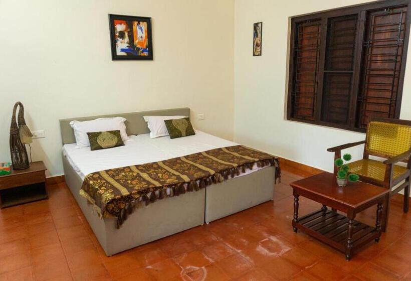 スタンダードルーム, Canalview Private Cottage Azhikkal Ayiram Thengu