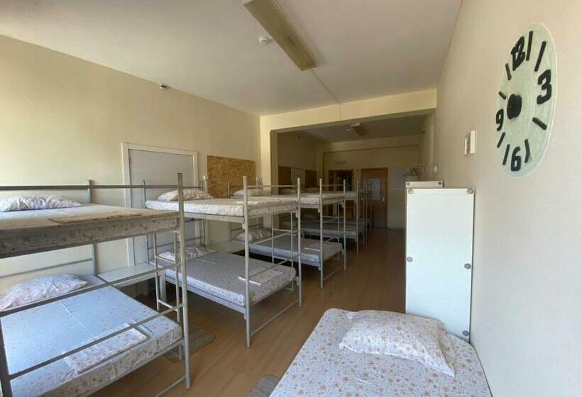 تختخواب در اتاق مشترک, Garden Hostel