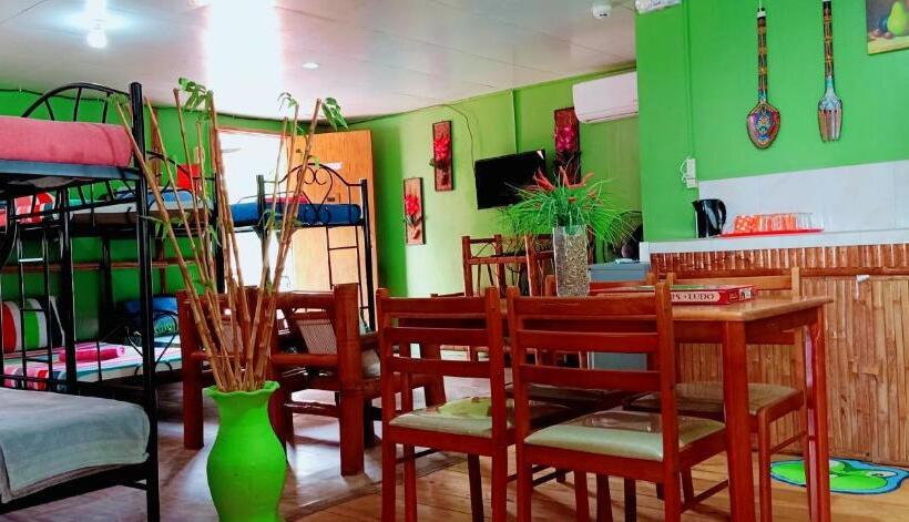 패밀리 스위트, Smallfry S Beach Resort