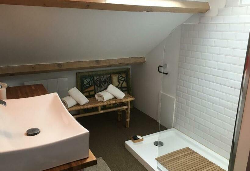 غرفة قياسية, ô Lit  Chi