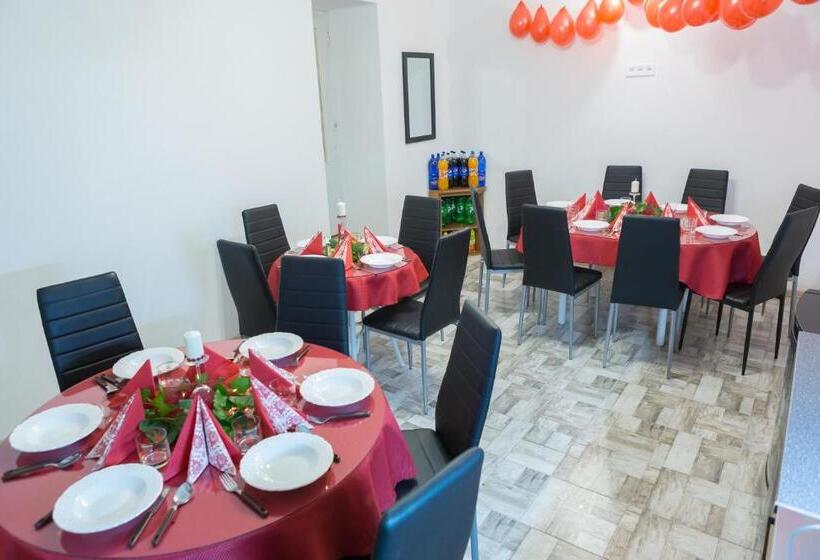 Четырехместный Номер Стандарт, Ubytovanie Adina Poltár