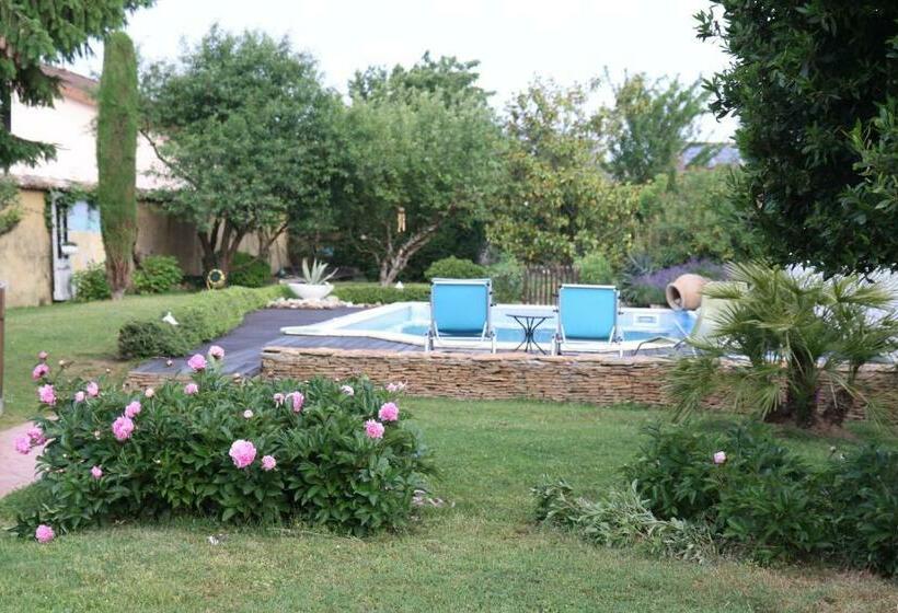 スタンダードルーム, B&b Insolite Entre Lyon Et Aéroport